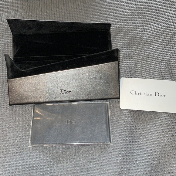 Dior So Real Rise sunglasses. - Picture 9 of 11